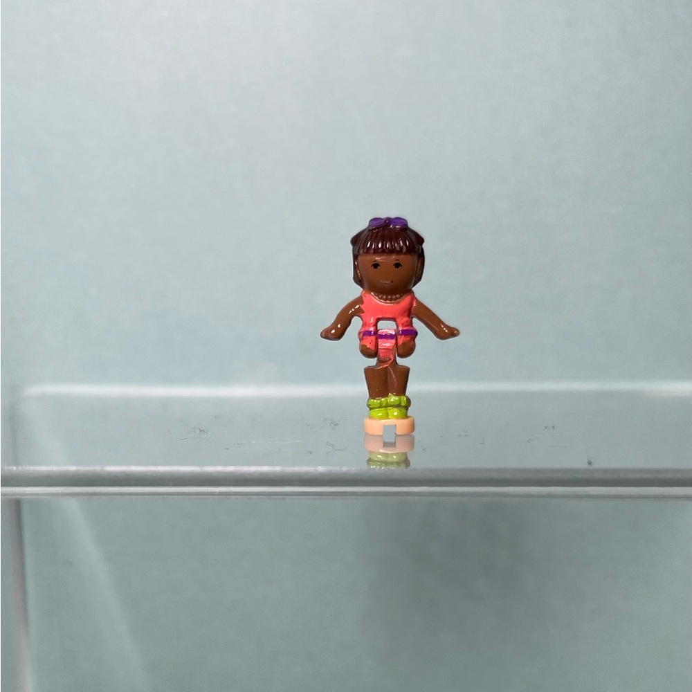 Vintage Polly Pocket 1995 Popup Clubhouse, Shawna